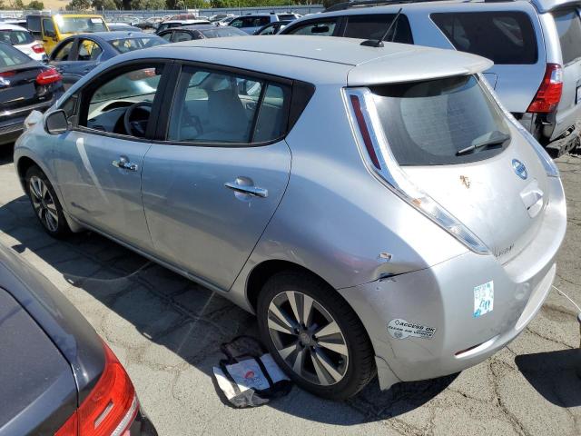  NISSAN LEAF 2015 Серебристый