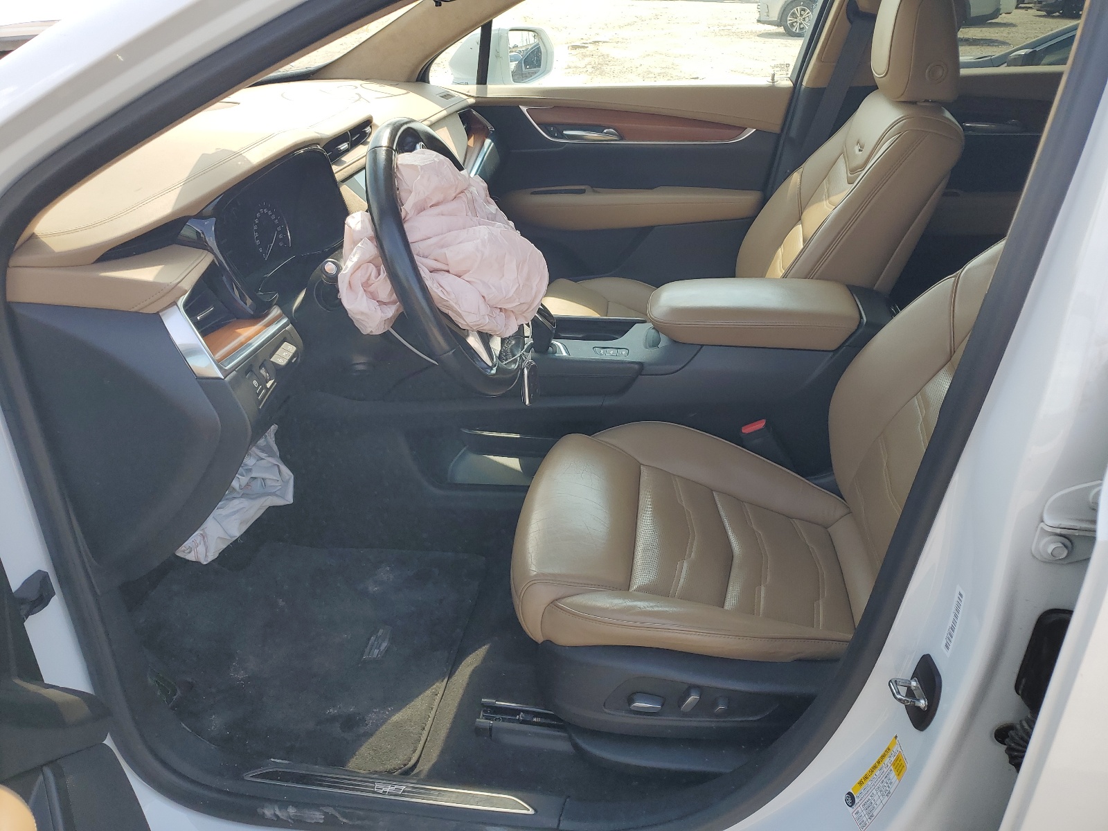 1GYKNGRS7JZ158379 2018 Cadillac Xt5 Platinum