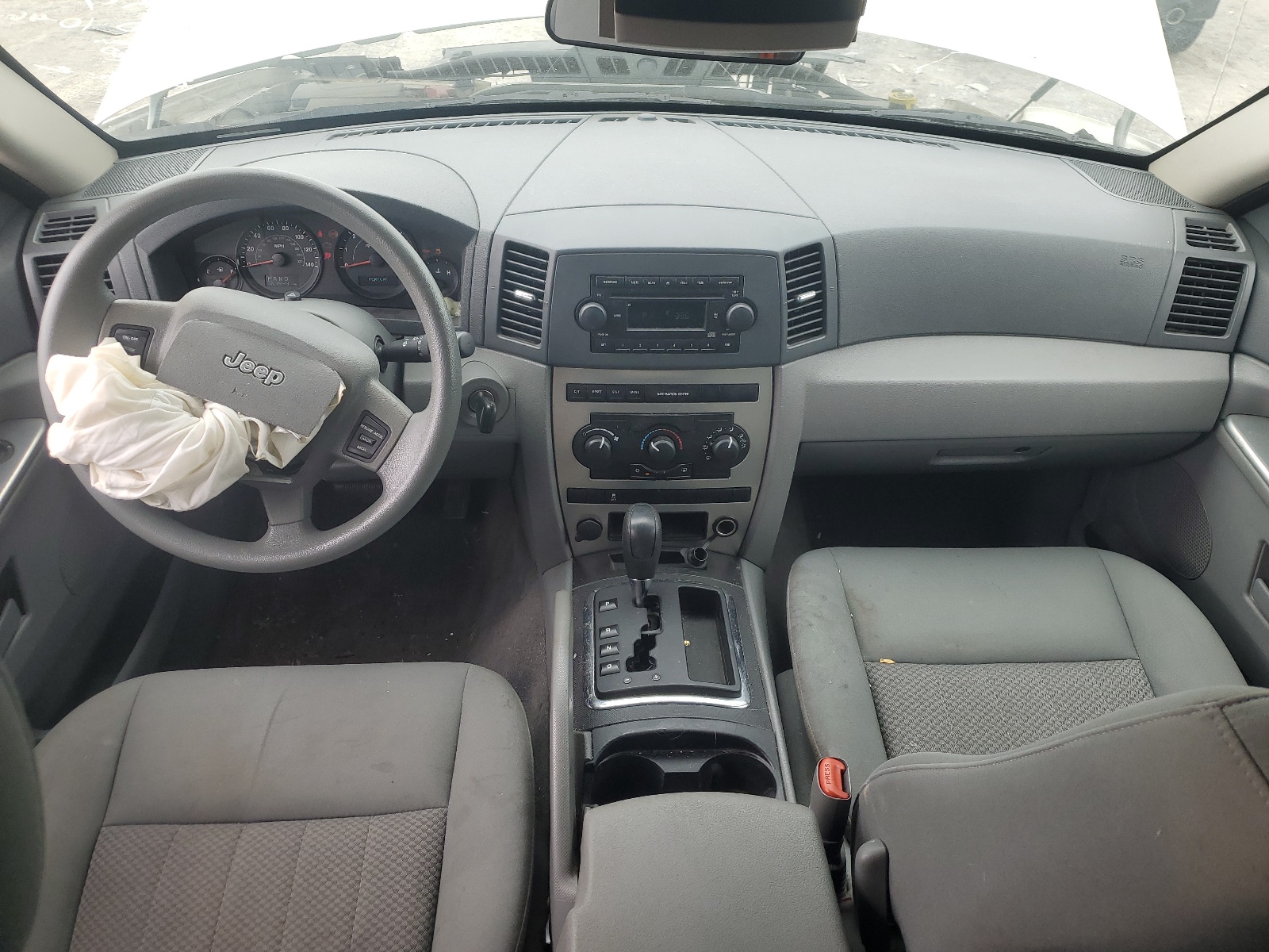 1J4GR48KX5C696934 2005 Jeep Grand Cherokee Laredo