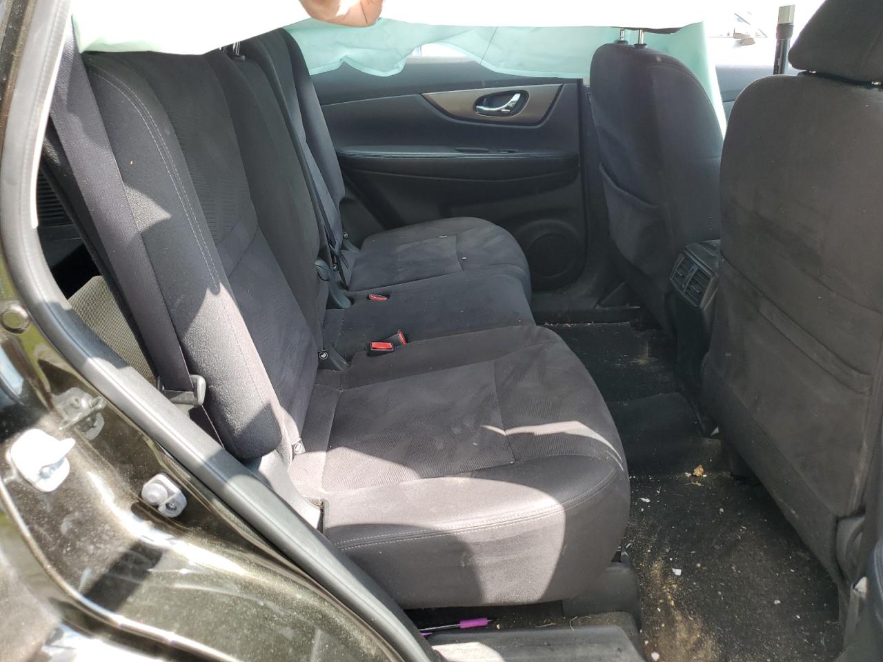 2015 Nissan Rogue S VIN: KNMAT2MV6FP523570 Lot: 64739334