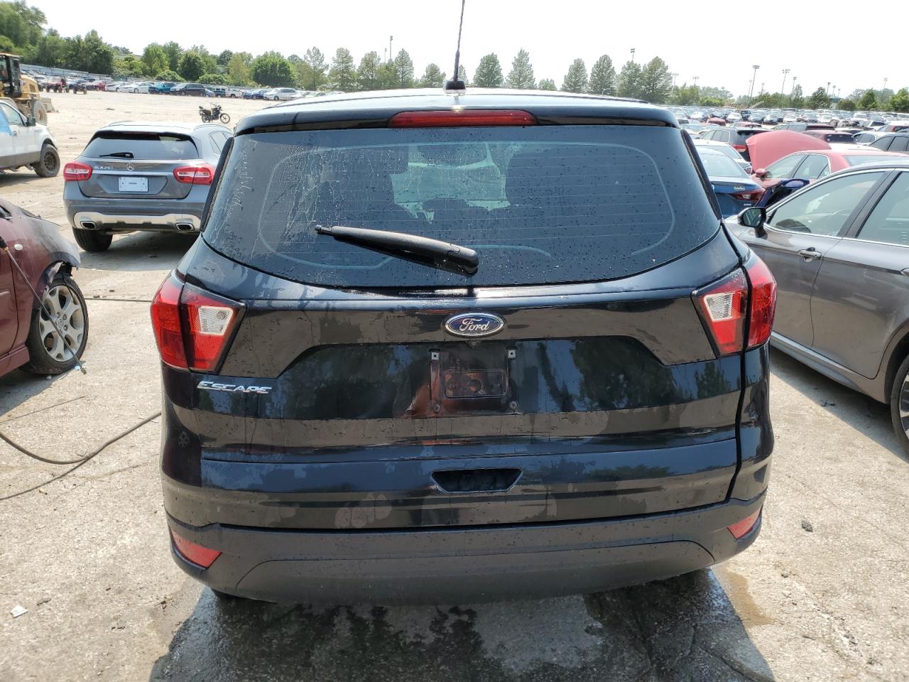 2019 Ford Escape S VIN: 1FMCU0F79KUB58981 Lot: 62798294
