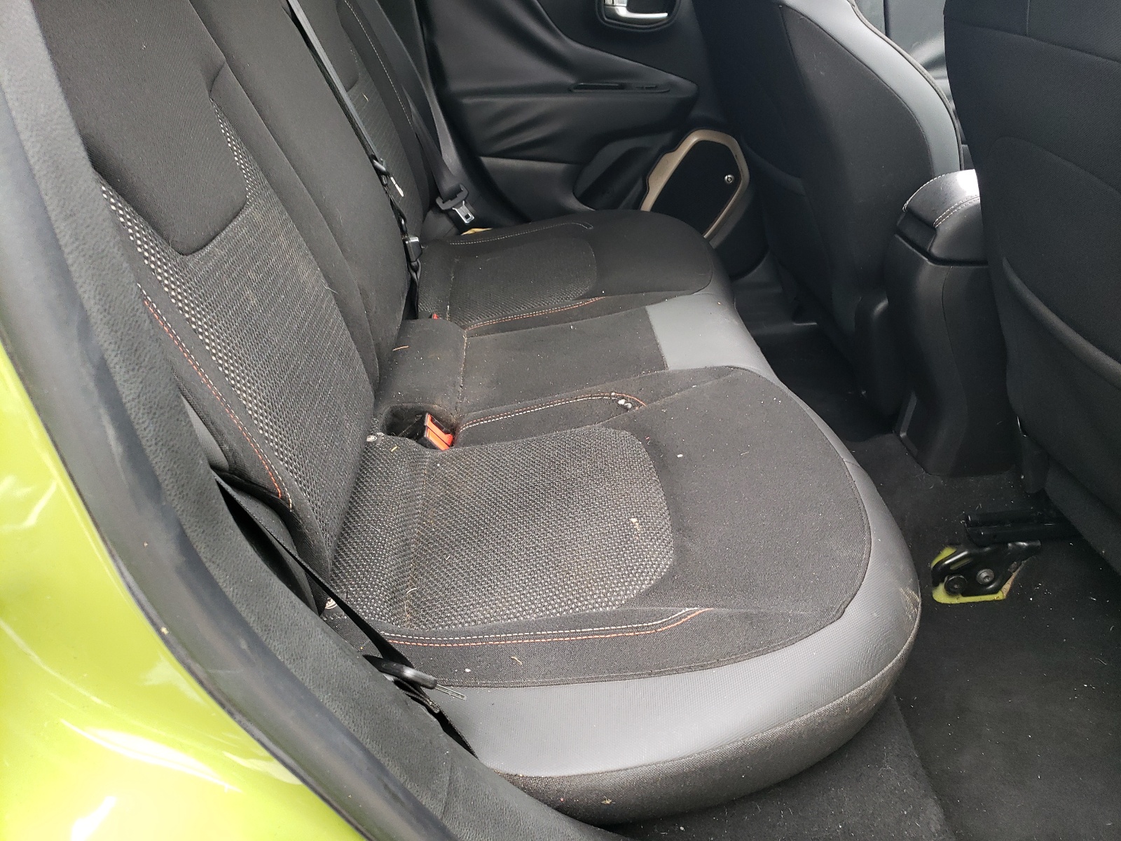 ZACCJABW6GPD32367 2016 Jeep Renegade Latitude