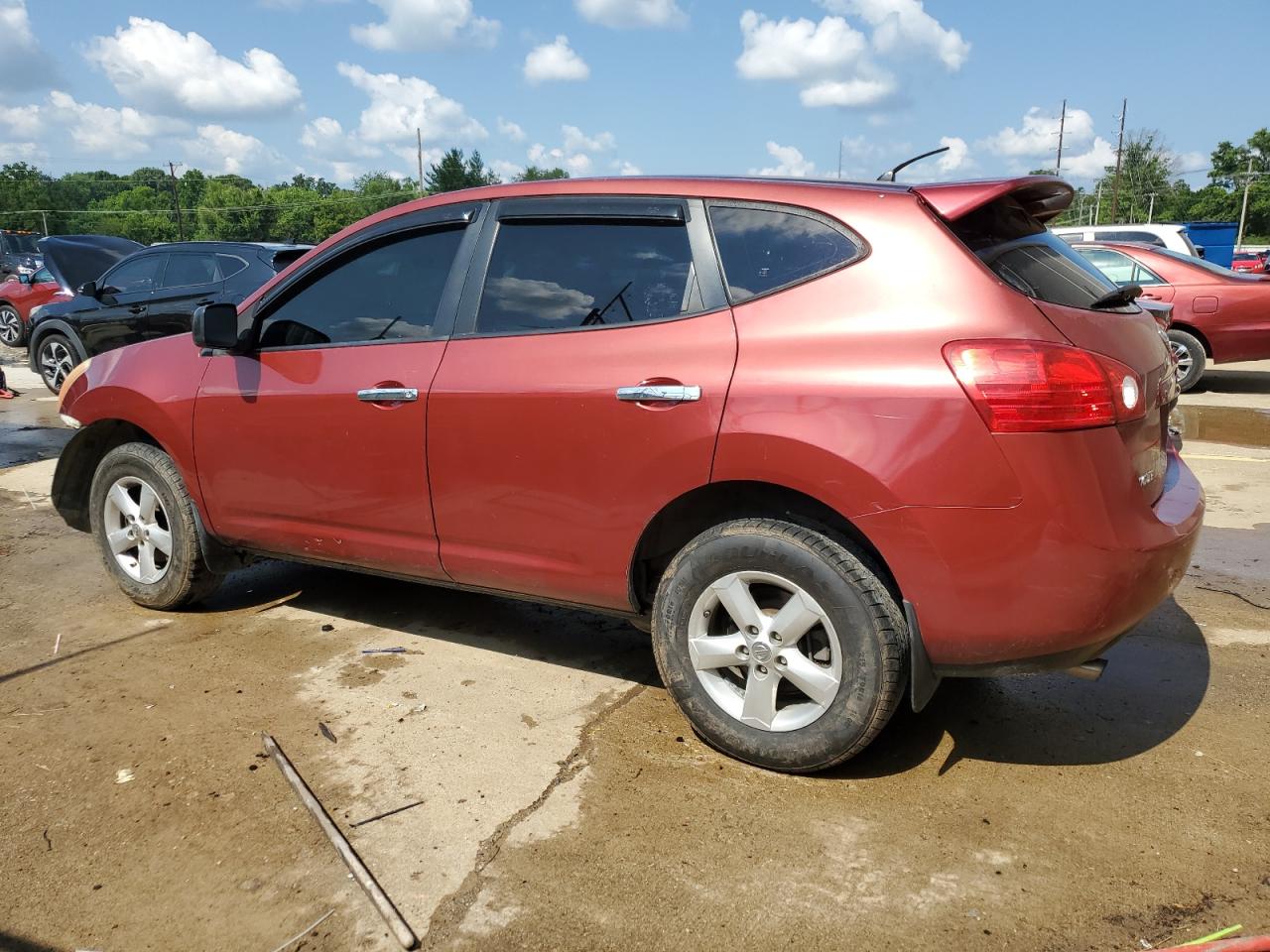 2010 Nissan Rogue - Image 2