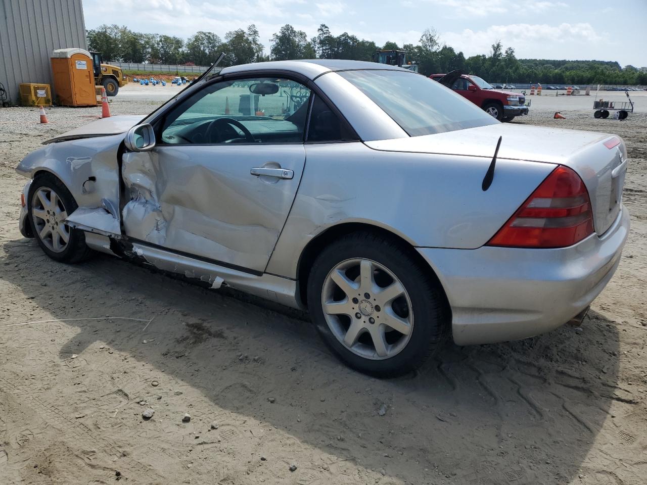 1998 Mercedes-Benz Slk 230 Kompressor VIN: WDBKK47F4WF041661 Lot: 62992164