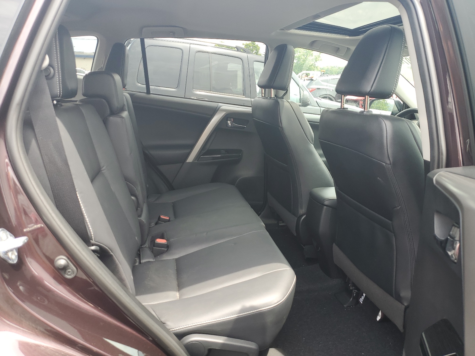 2T3DFREV3JW847200 2018 Toyota Rav4 Limited