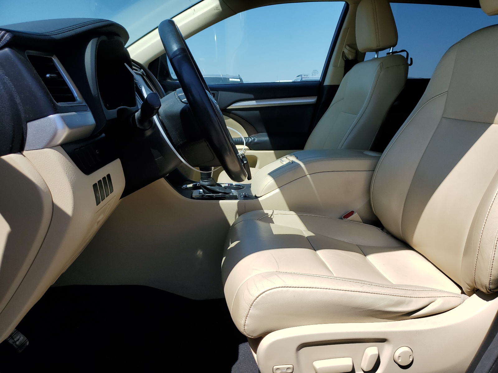 5TDJKRFH3FS080187 2015 Toyota Highlander Xle