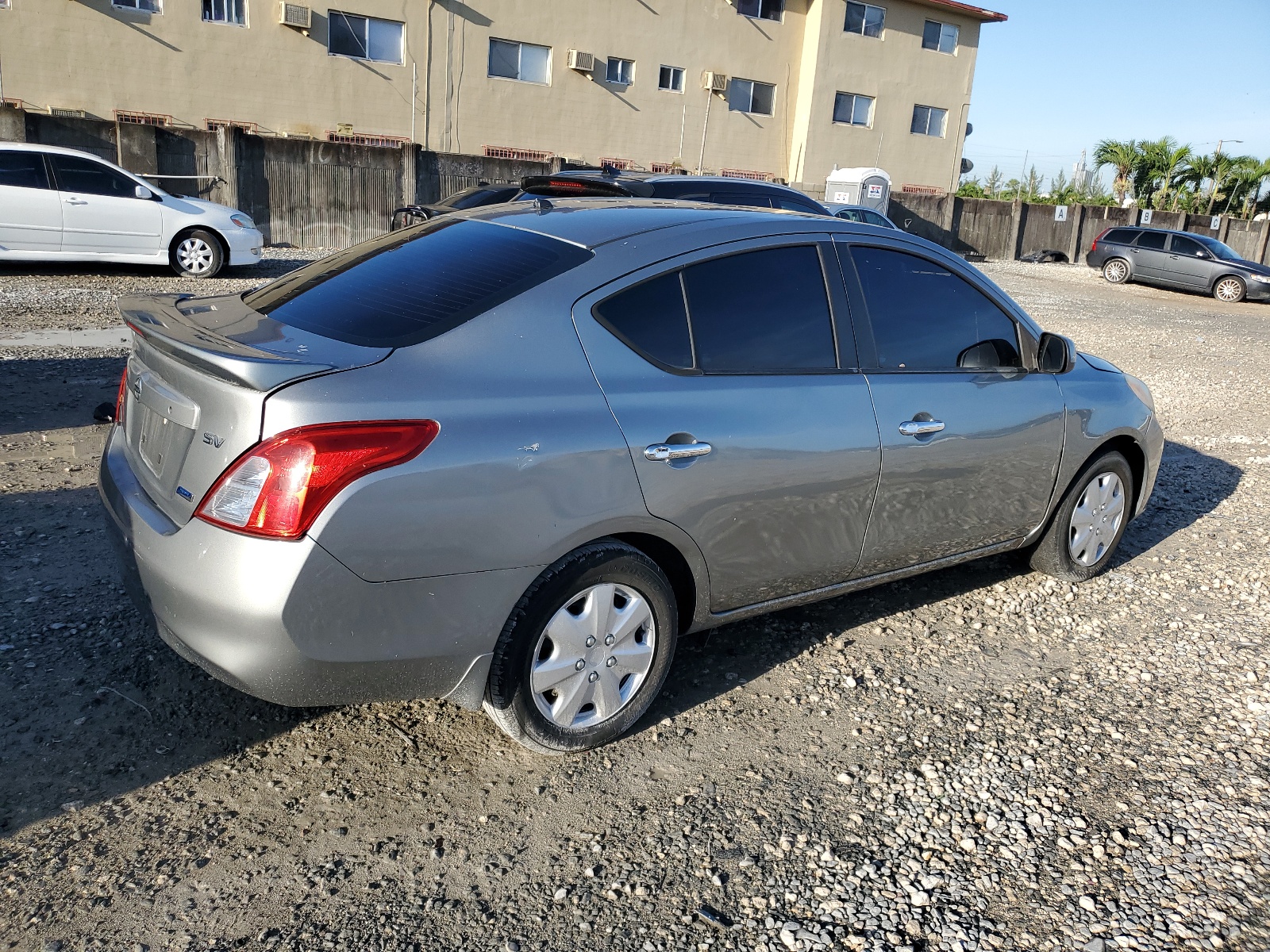 2013 Nissan Versa S vin: 3N1CN7AP3DL877600