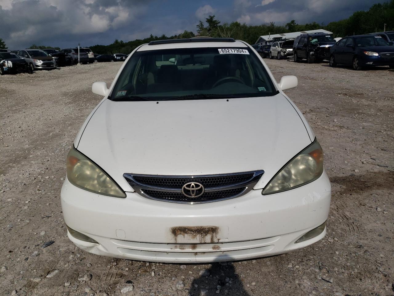 2004 Toyota Camry Le VIN: JTDBE32K240271870 Lot: 65217904