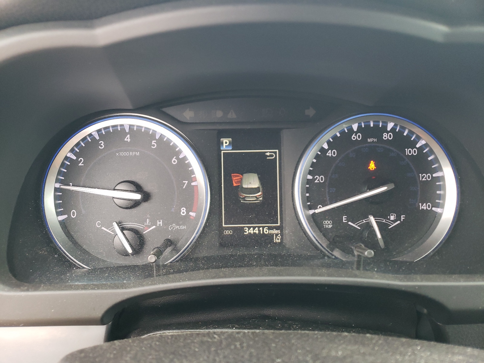 5TDJZRFH7KS960394 2019 Toyota Highlander Se