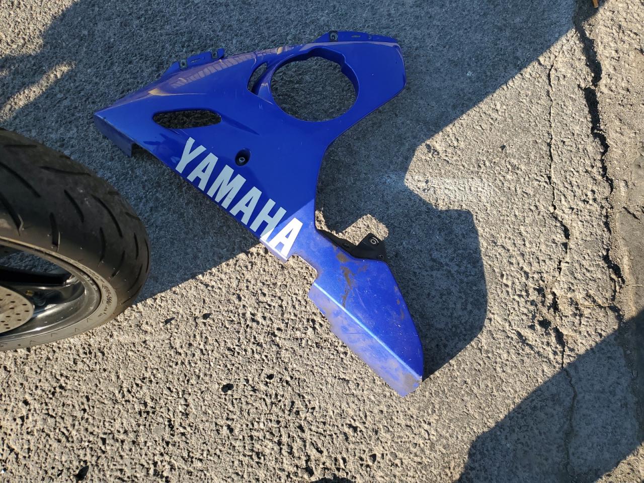 JYARJ06Y14A003518 2004 Yamaha Yzfr6 L