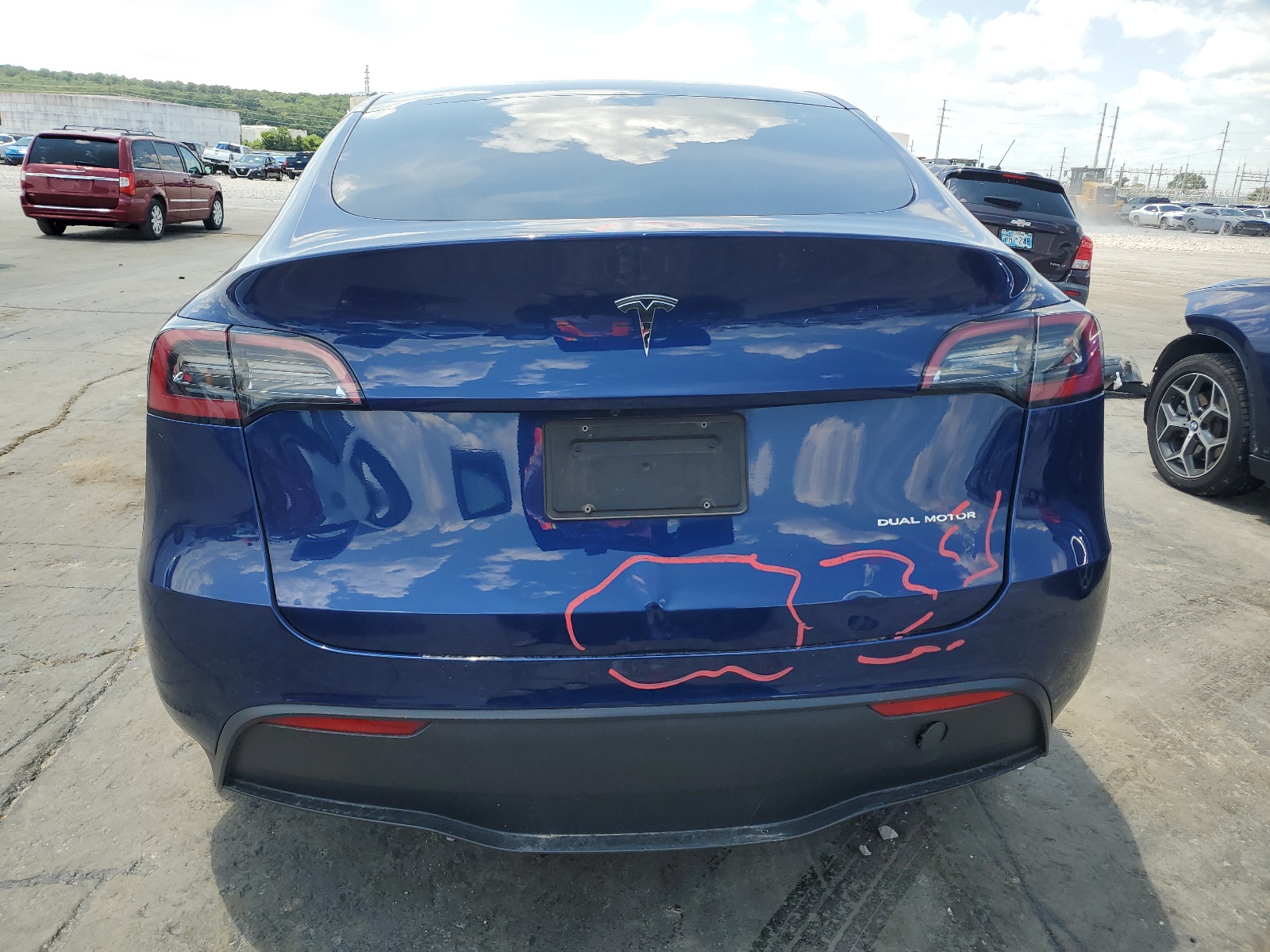 7SAYGDEE1NF427743 2022 Tesla Model Y