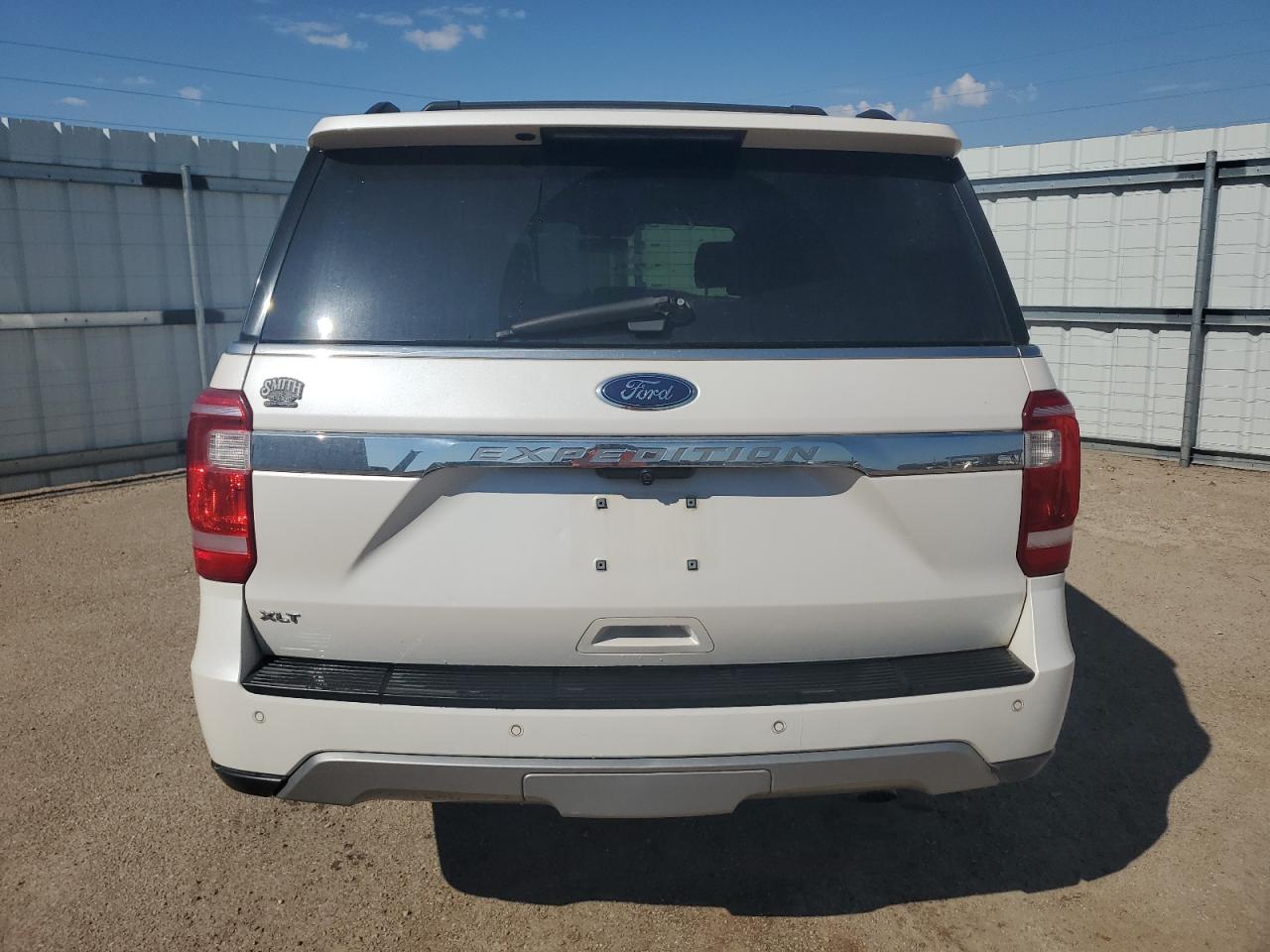 1FMJU1HT2JEA63727 2018 Ford Expedition Xlt