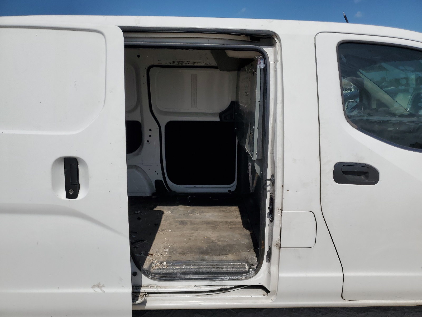 3N6CM0KN7HK696044 2017 Nissan Nv200 2.5S