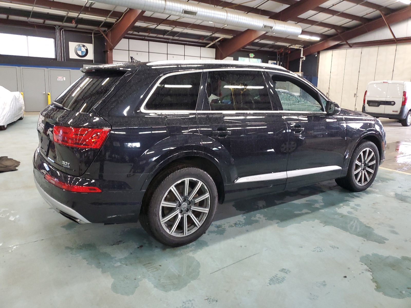 WA1LAAF7XHD018508 2017 Audi Q7 Premium Plus