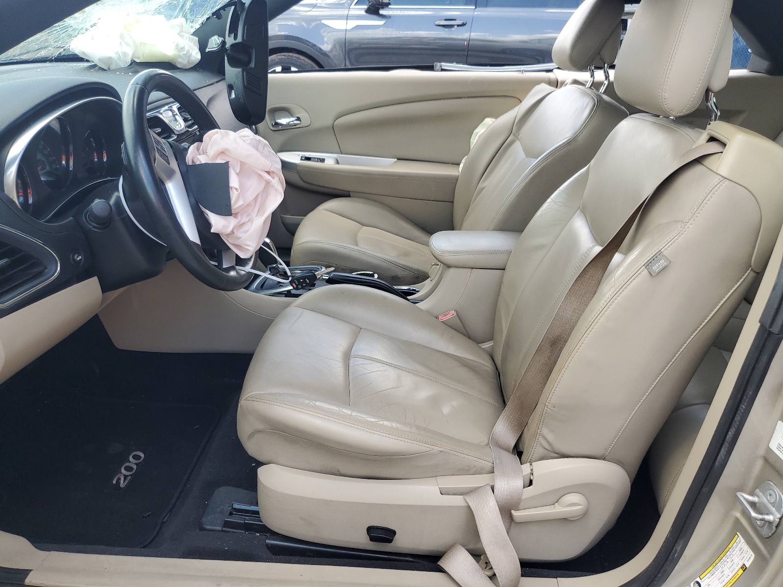 1C3BCBFG2EN135110 2014 Chrysler 200 Limited