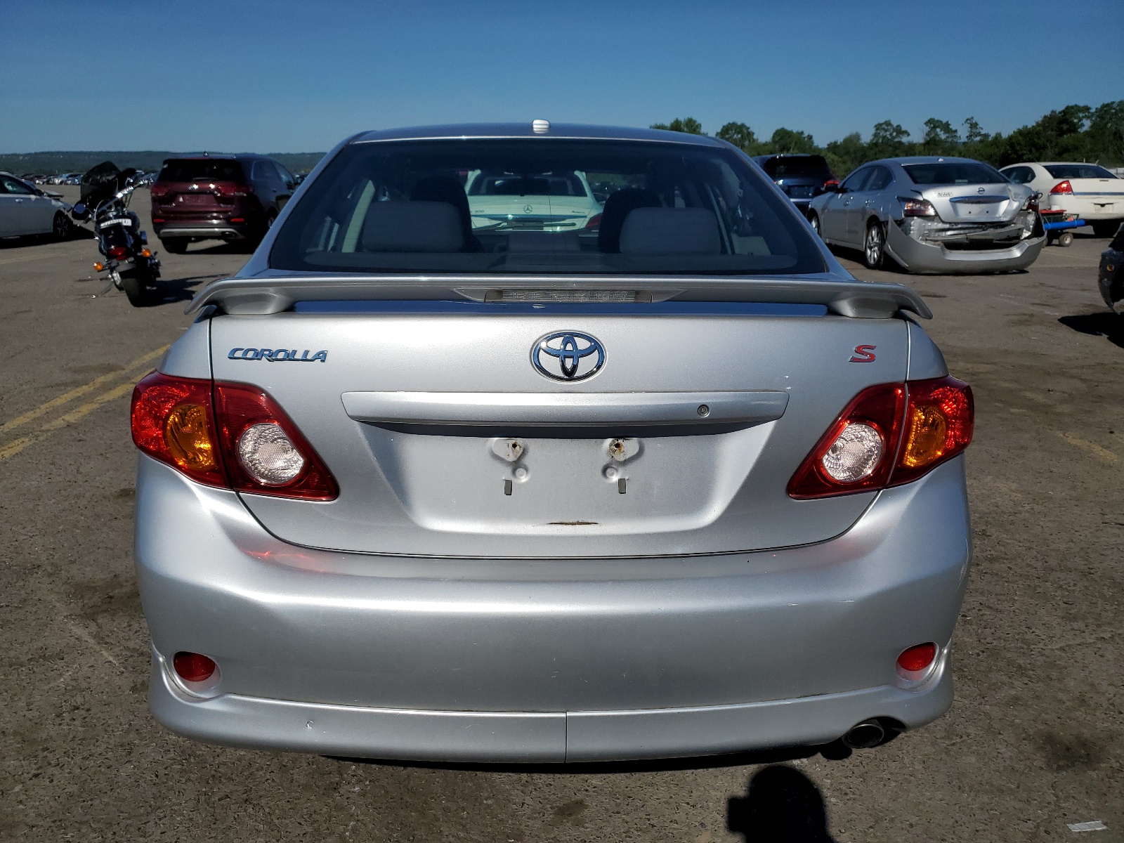 2T1BU4EE0AC371675 2010 Toyota Corolla Base