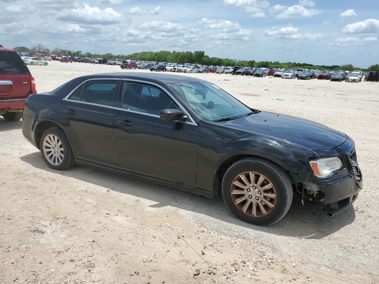 2013 Chrysler 300 vin: 2C3CCAAG3DH728360