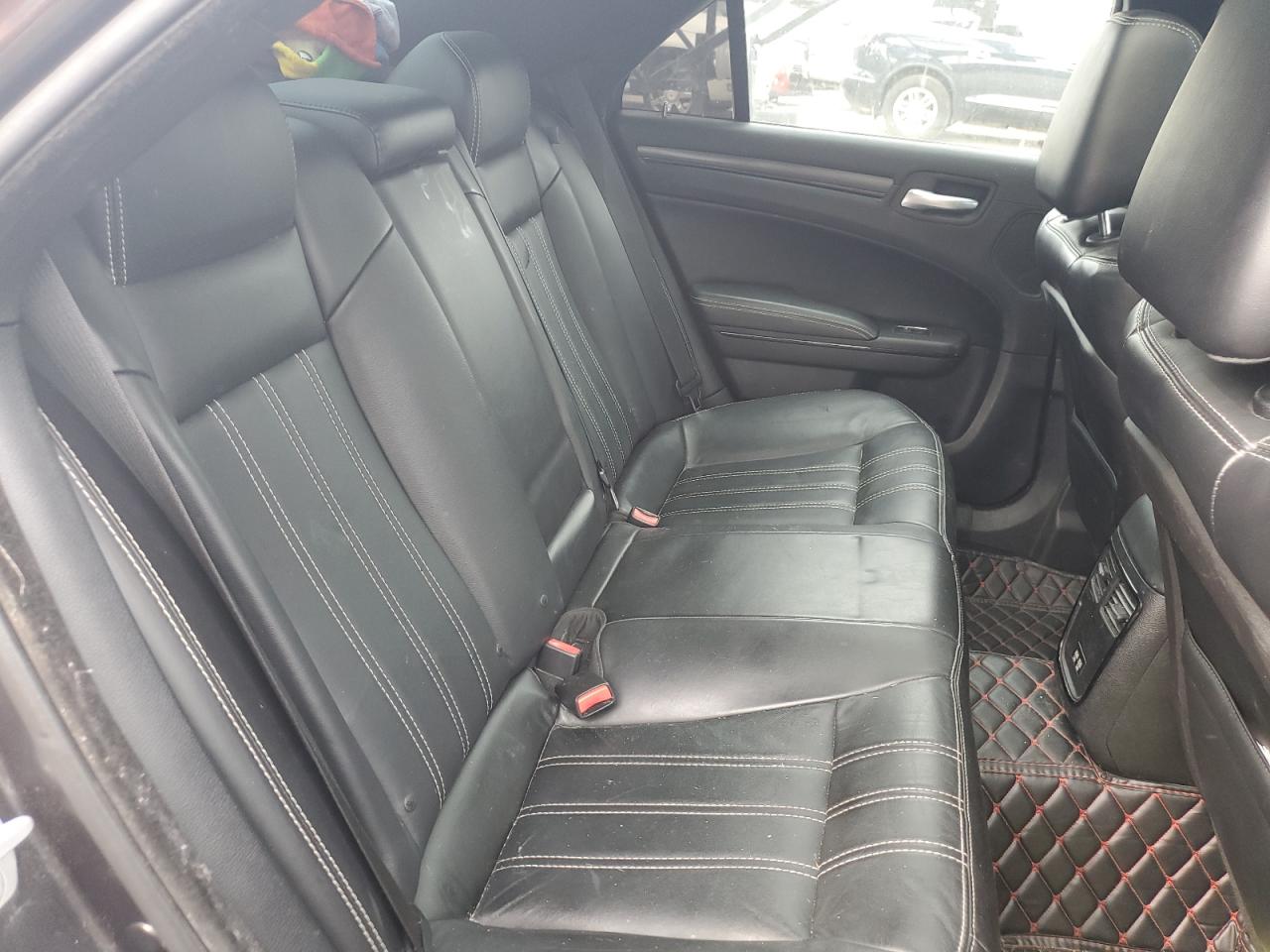 2015 Chrysler 300 S VIN: 2C3CCAGG2FH899823 Lot: 62313764