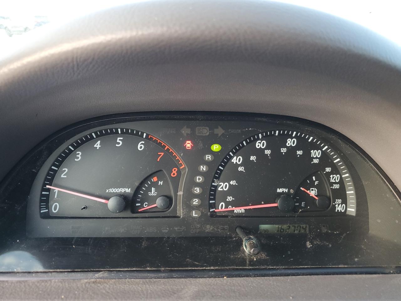 2004 Toyota Camry Le VIN: 4T1BF32K24U070620 Lot: 61995404