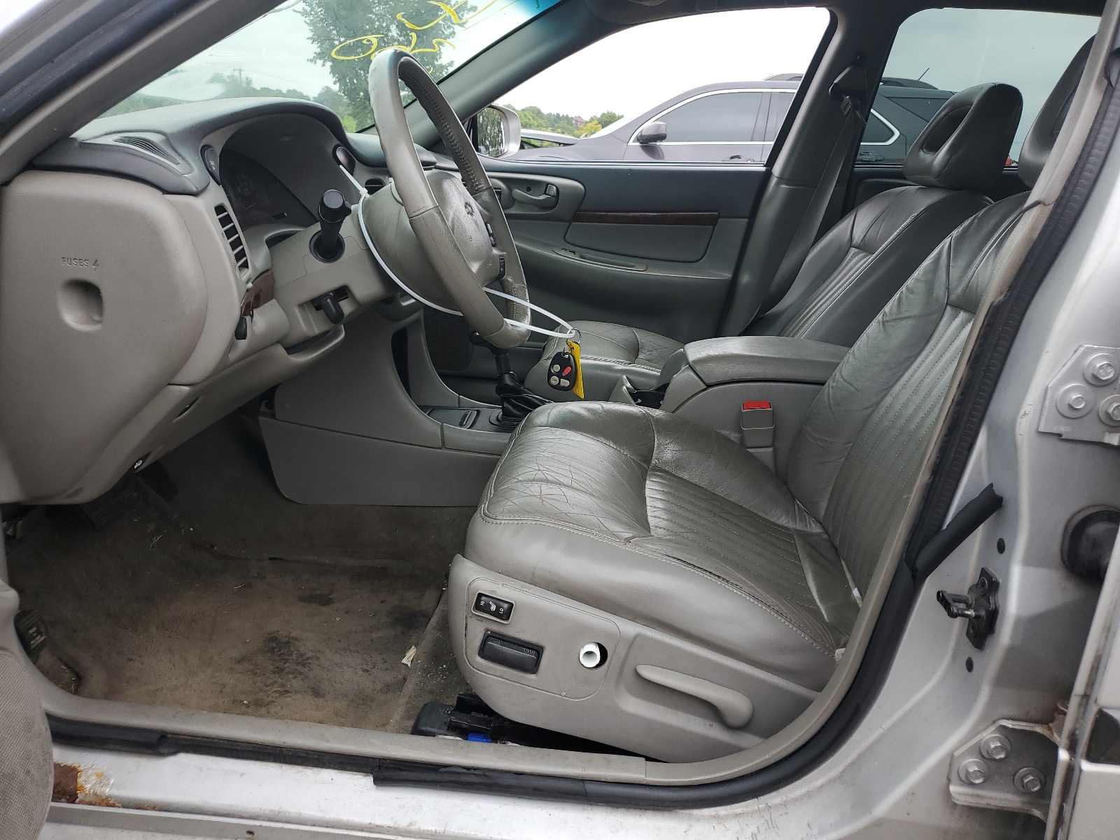 2G1WH55K3Y9294773 2000 Chevrolet Impala Ls