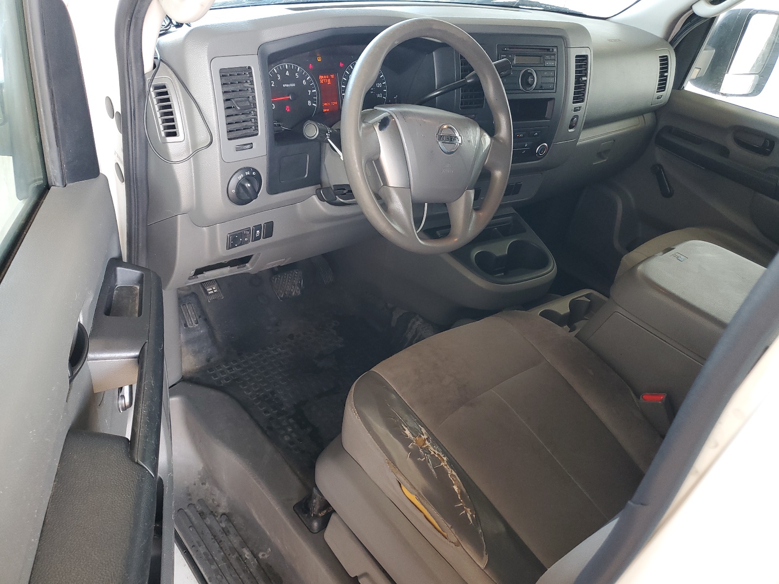 1N6AF0KYXCN106238 2012 Nissan Nv 2500