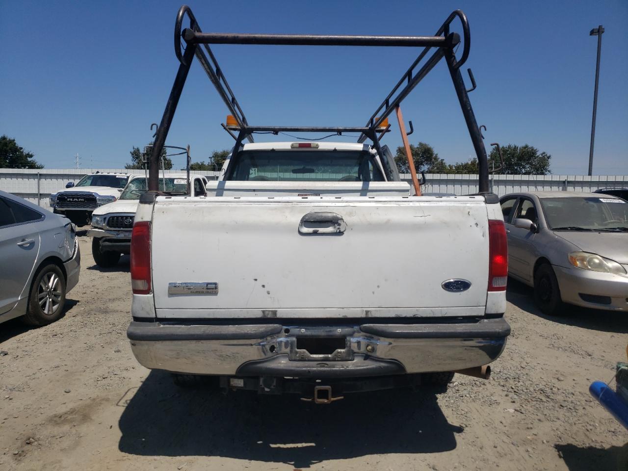 2005 Ford F250 - Image 6