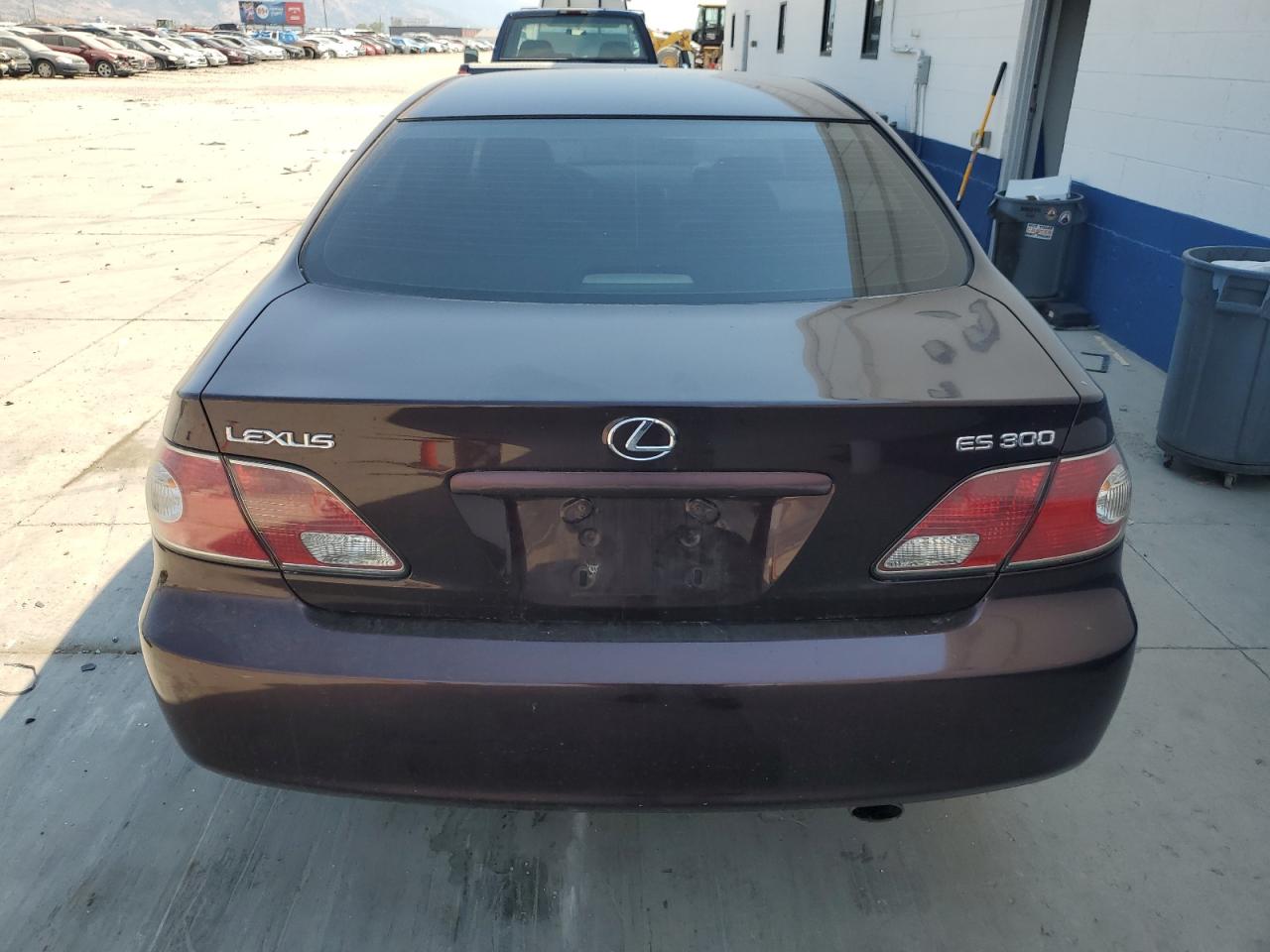 2002 Lexus Es 300 VIN: JTHBF30G125015973 Lot: 62461054