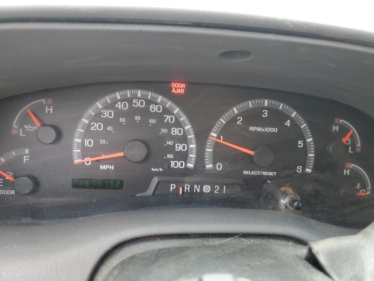 2000 Ford F150 VIN: 1FTRX17W8YNA16867 Lot: 61685054