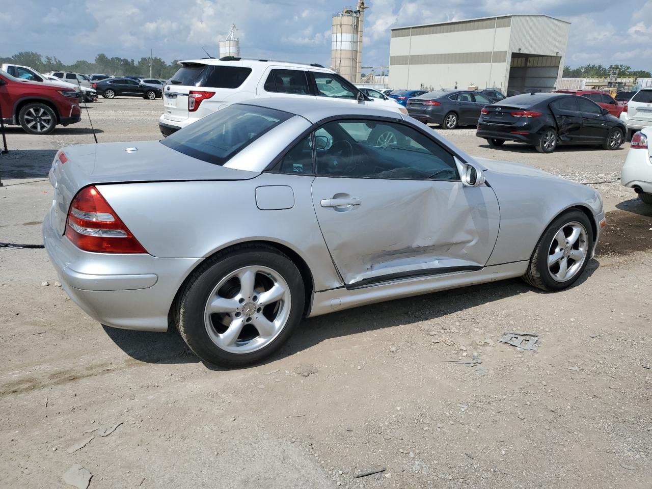 2002 Mercedes-Benz Slk 320 VIN: WDBKK65F52F245815 Lot: 62745914