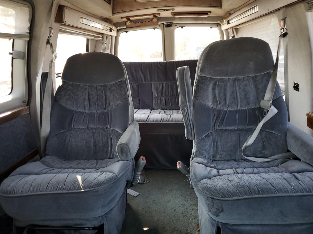 1997 Chevrolet Express G1500 VIN: 1GBFG15R8V1059127 Lot: 67002924