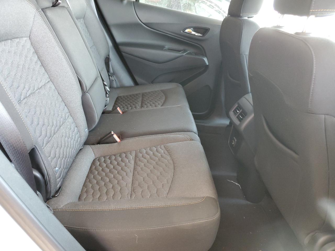 2020 Chevrolet Equinox Lt VIN: 3GNAXJEV9LS696100 Lot: 64910424