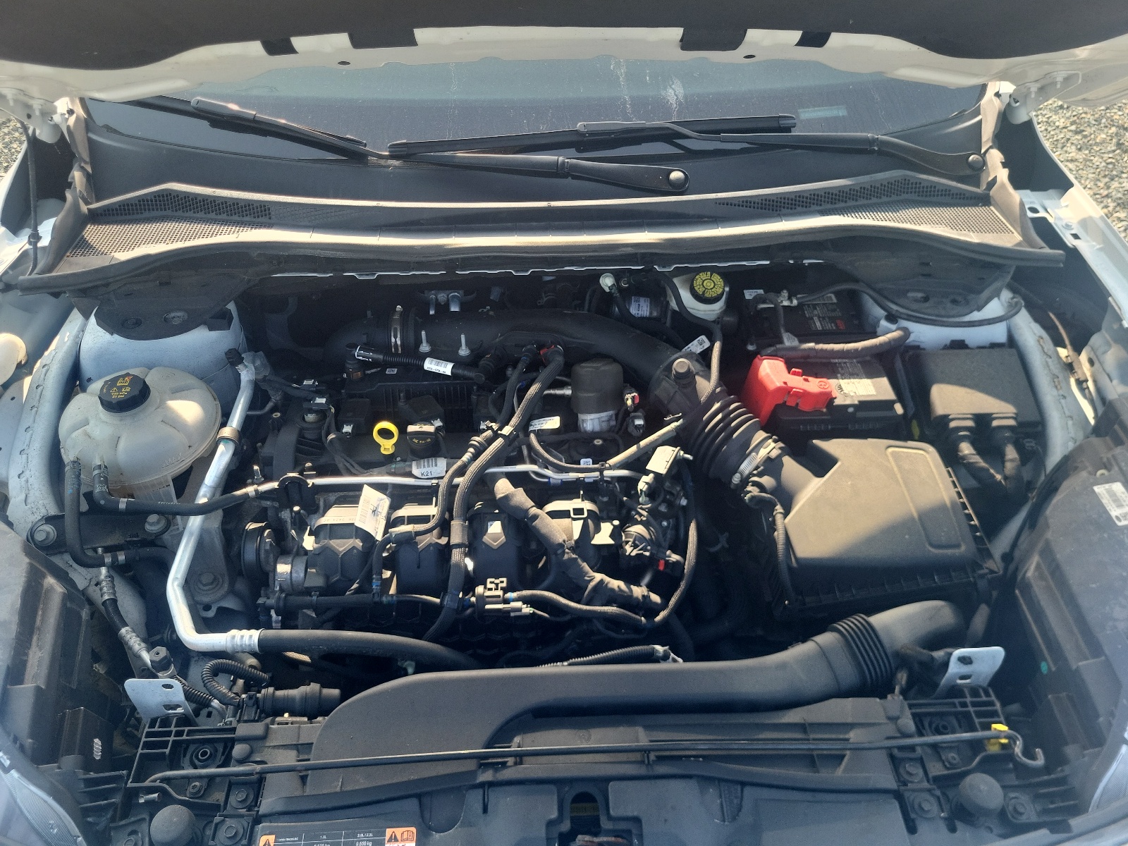 1FMCU9J98MUB22120 2021 Ford Escape Titanium