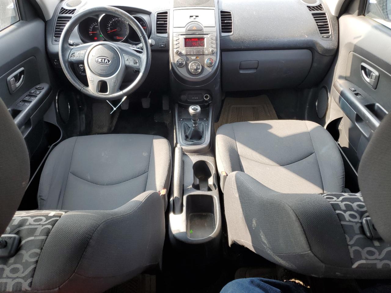 2011 Kia Soul + VIN: KNDJT2A22B7203344 Lot: 65438404