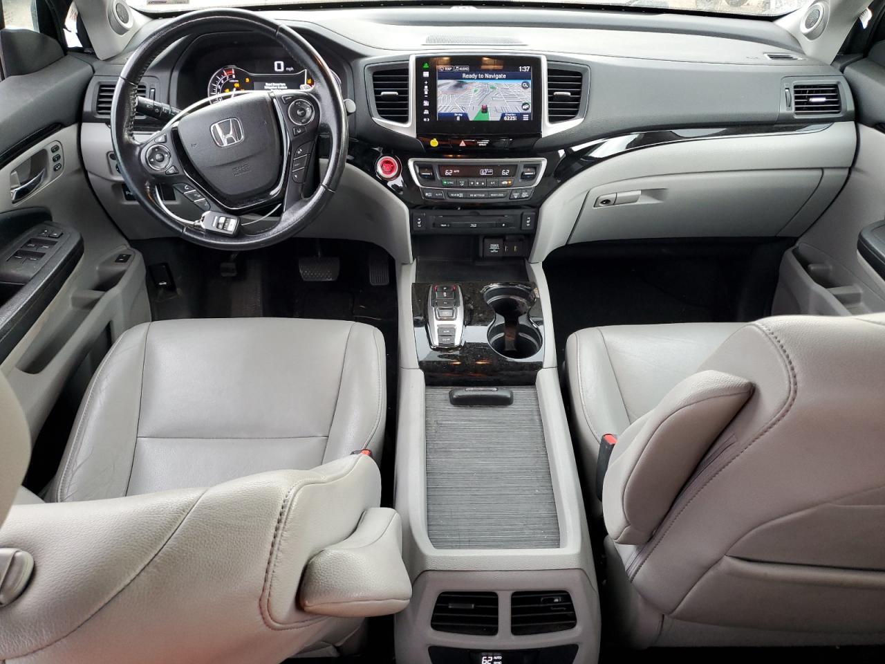 2016 Honda Pilot Touring VIN: 5FNYF6H93GB113640 Lot: 62415754