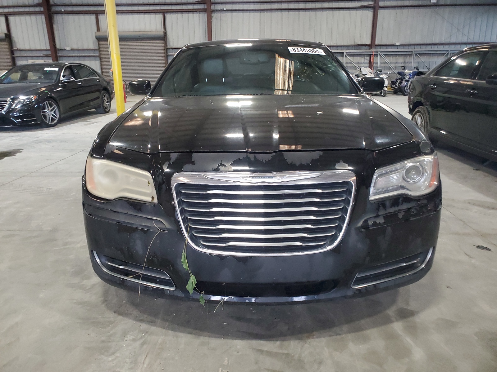 2014 Chrysler 300 vin: 2C3CCAAG4EH132563