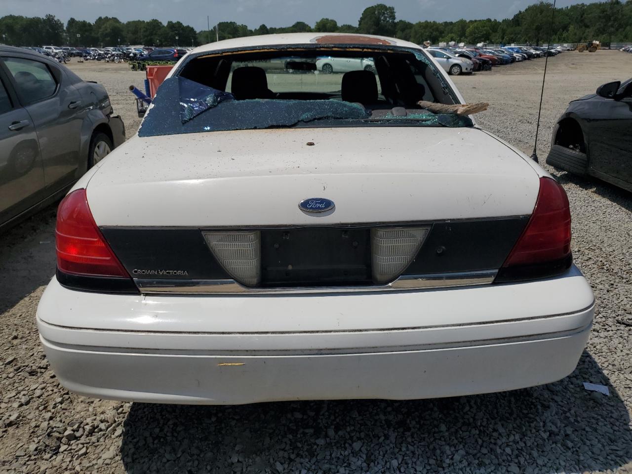 2005 Ford Crown Victoria Police Interceptor VIN: 2FAHP71W25X156761 Lot: 63275344