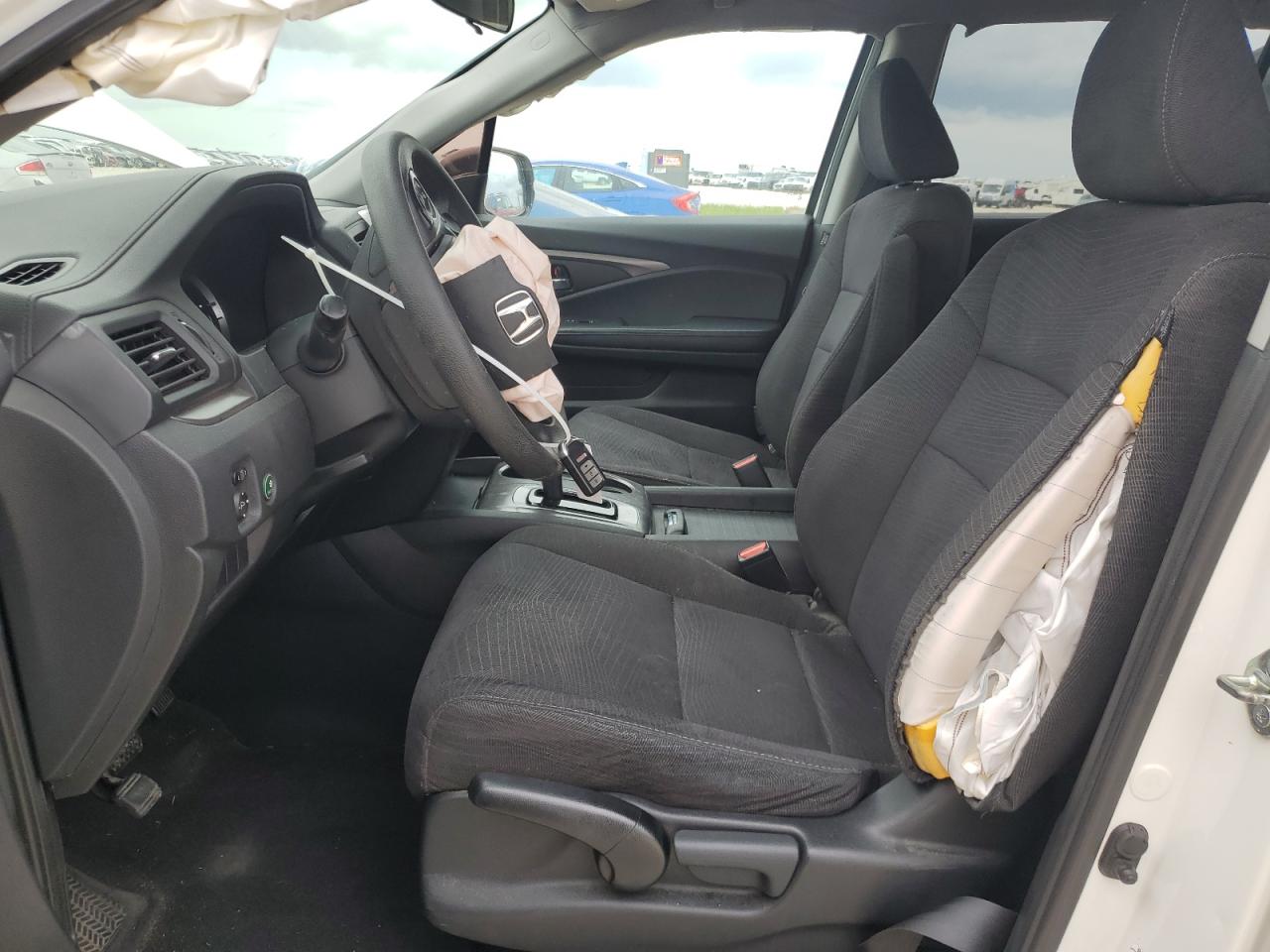 2017 Honda Pilot Lx VIN: 5FNYF5H10HB034772 Lot: 64676014