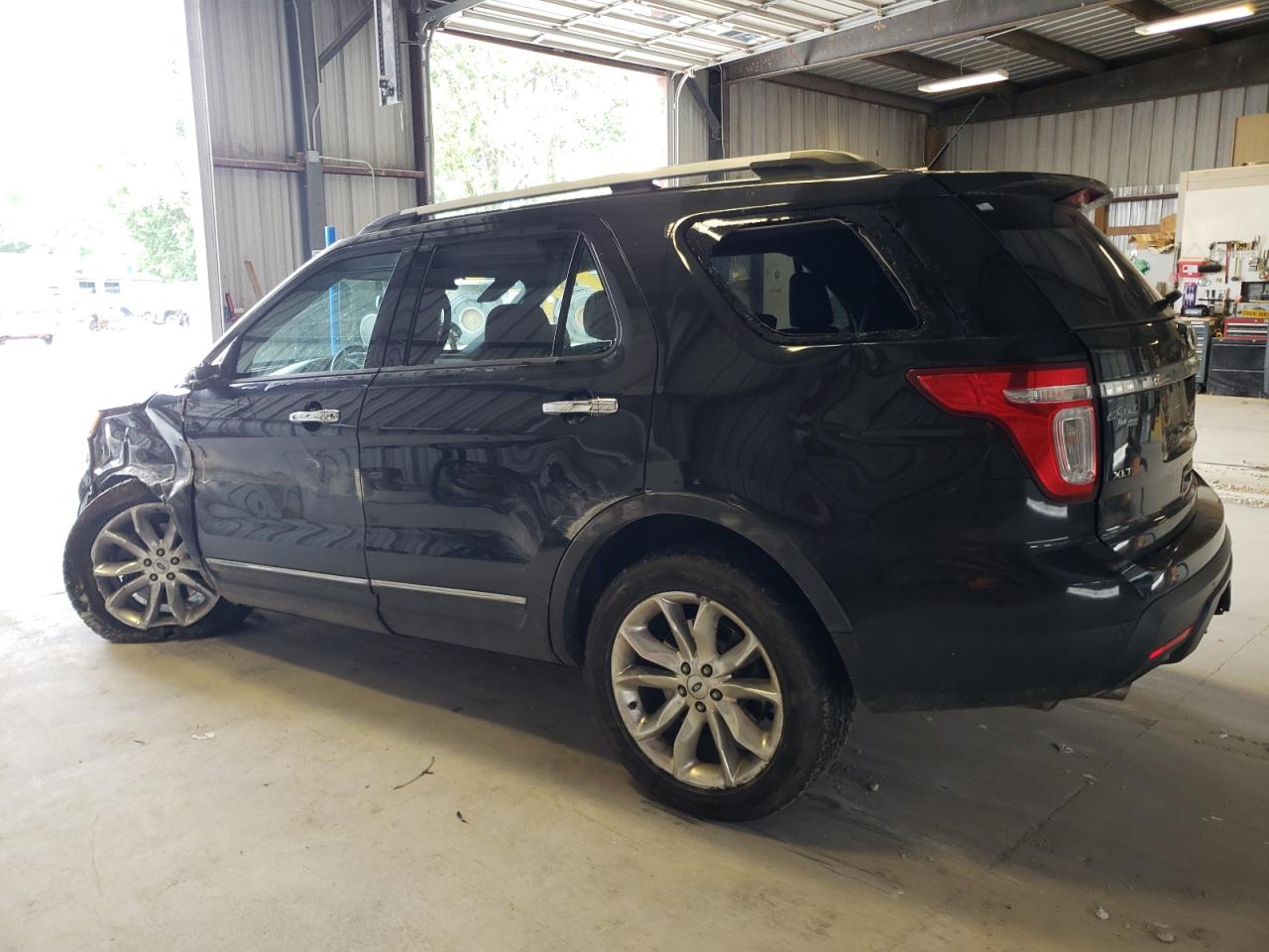 1FM5K8D80FGC24766 2015 FORD EXPLORER - Image 2