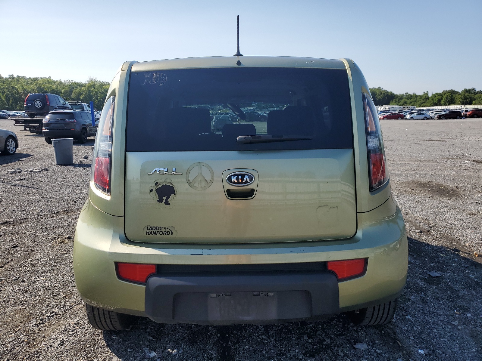 KNDJT2A23B7214627 2011 Kia Soul +