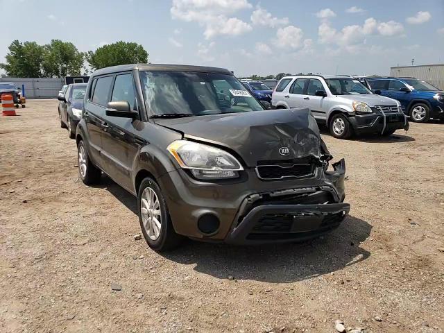 2013 Kia Soul + VIN: KNDJT2A60D7556042 Lot: 62486964