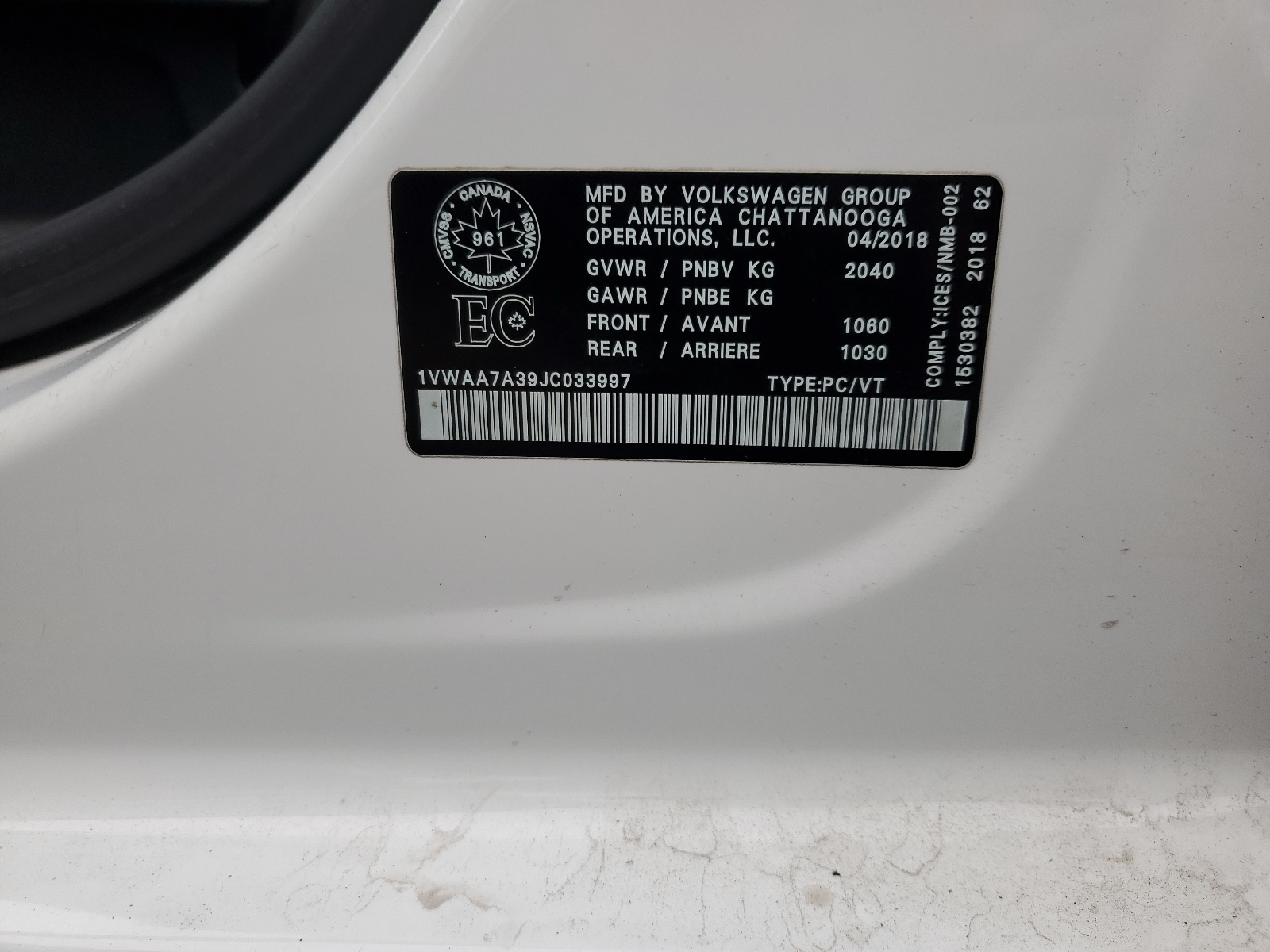 1VWAA7A39JC033997 2018 Volkswagen Passat S