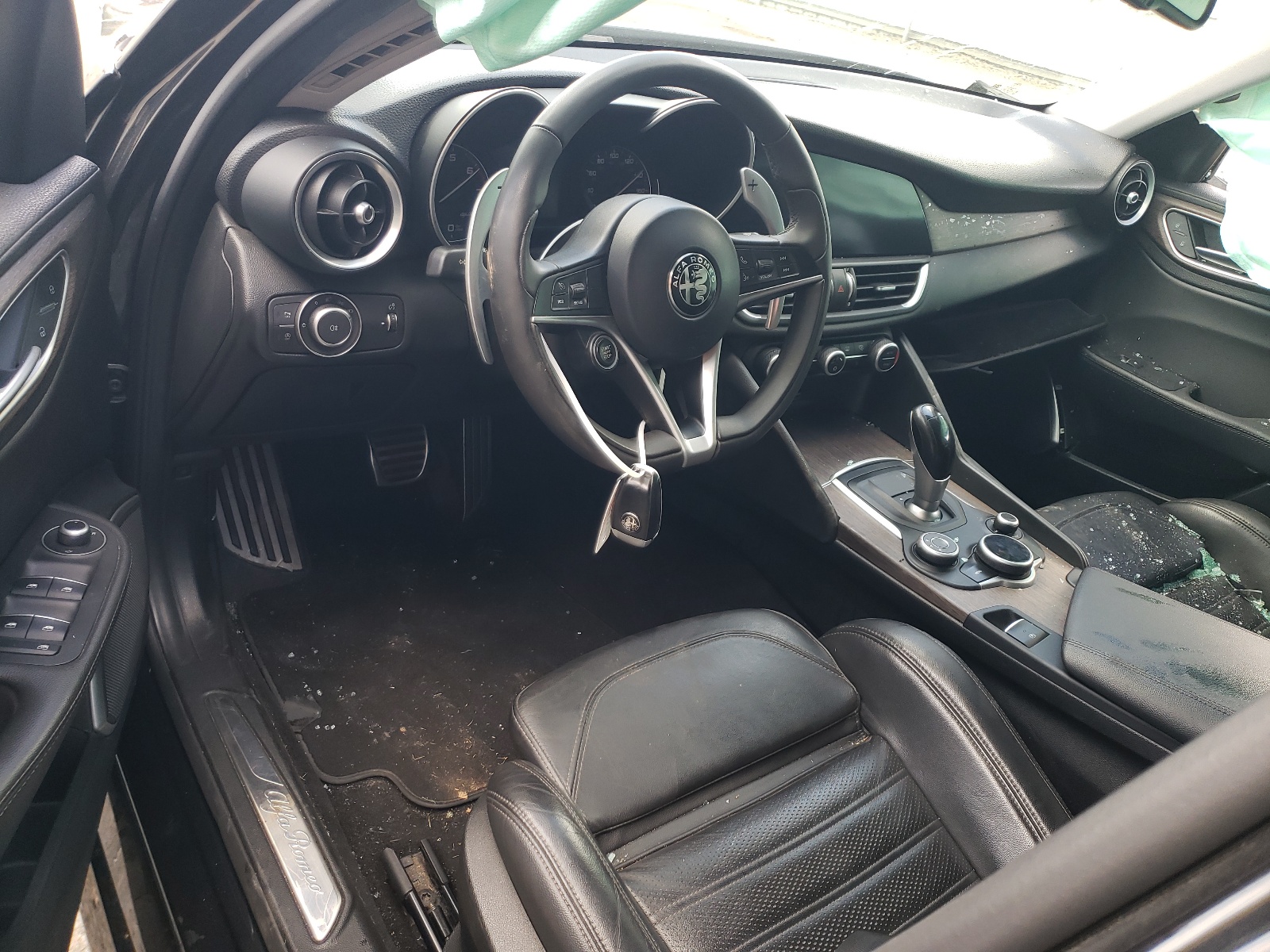 ZARFAECN9H7541178 2017 Alfa Romeo Giulia Ti