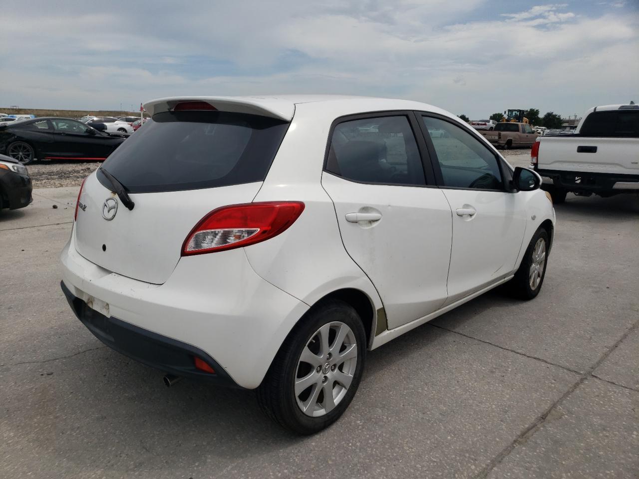 2011 Mazda Mazda2 VIN: JM1DE1HY4B0106232 Lot: 63312224