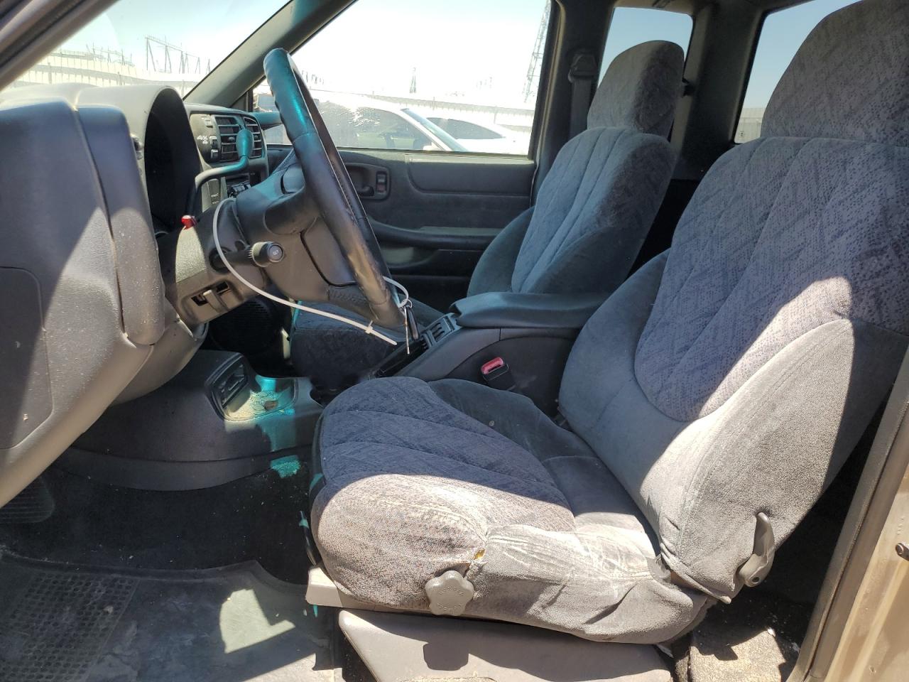 2000 GMC Sonoma VIN: 1GTCT19W0Y8245606 Lot: 61732764