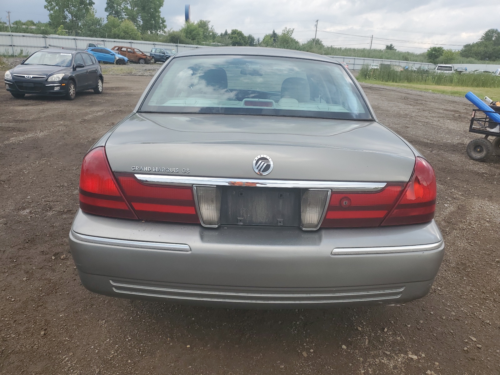 2MEFM74W23X705134 2003 Mercury Grand Marquis Gs