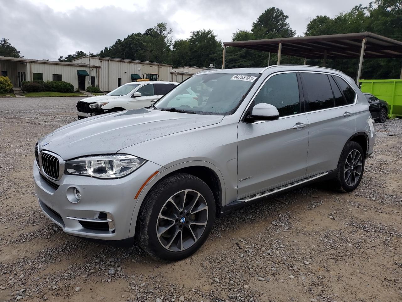 5UXKR2C37H0W44010 2017 BMW X5 - Image 1