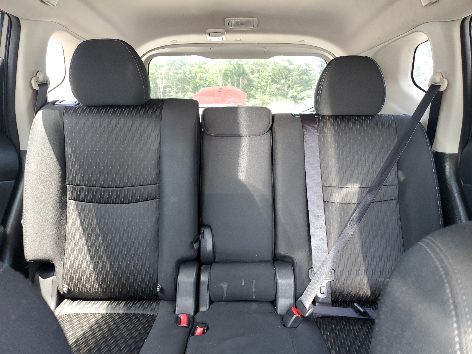 KNMAT2MV9JP597378 2018 Nissan Rogue S