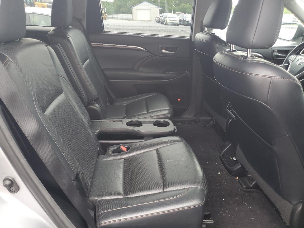 2015 Toyota Highlander Limited VIN: 5TDDKRFH9FS196197 Lot: 61895234