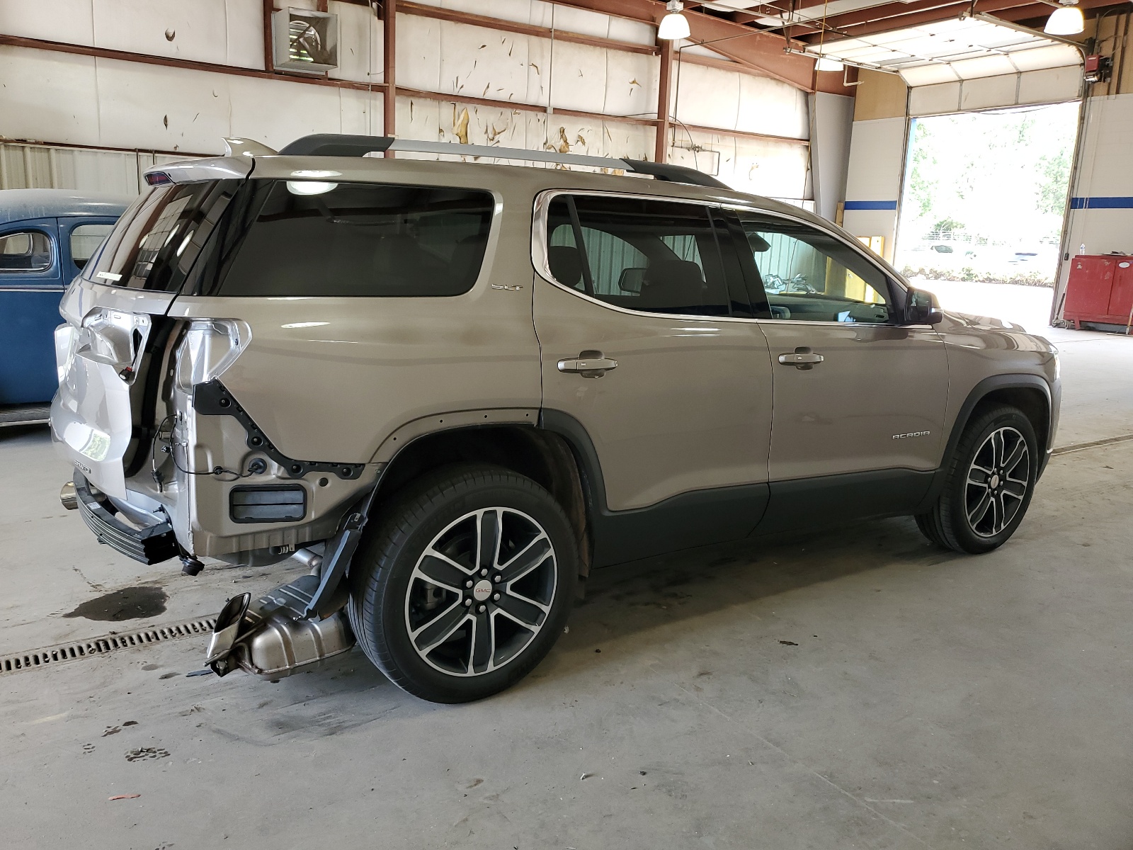 1GKKNULS5NZ143242 2022 GMC Acadia Slt