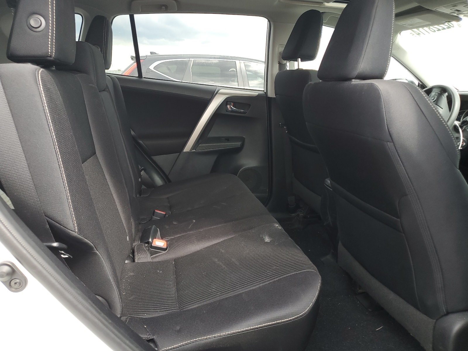 2T3WFREV6FW166948 2015 Toyota Rav4 Xle